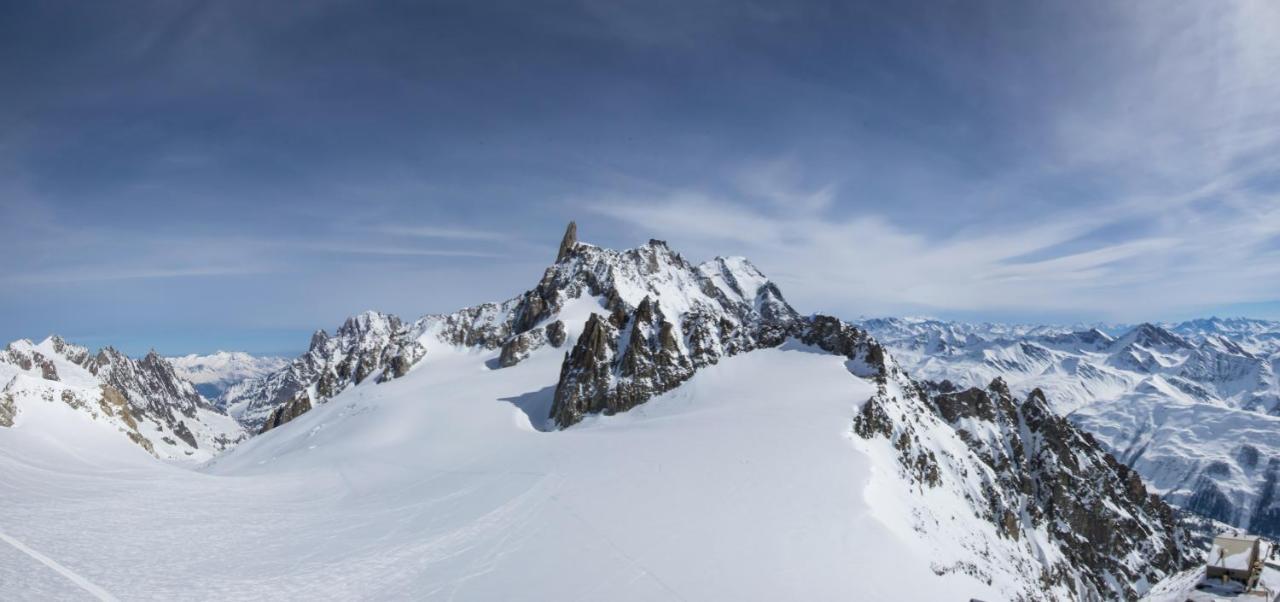 Mansarda Monte Bianco Apartamento La Salle Exterior foto